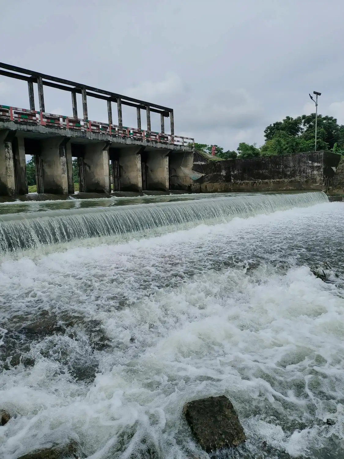 hydropower has dangers for water management